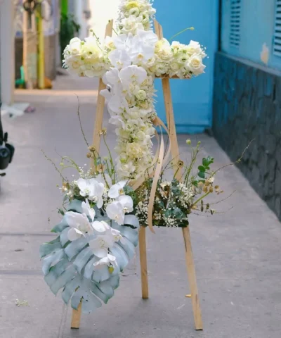 Đặt vòng hoa đám tang đạo thiên chúa, các mẫu hoa viếng hình thánh giá
