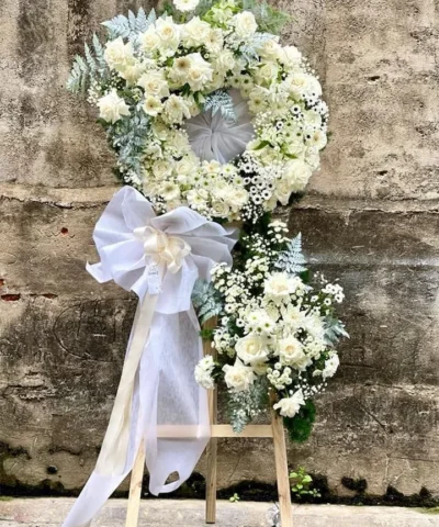 kệ hoa chia buồn viếng hiện đại